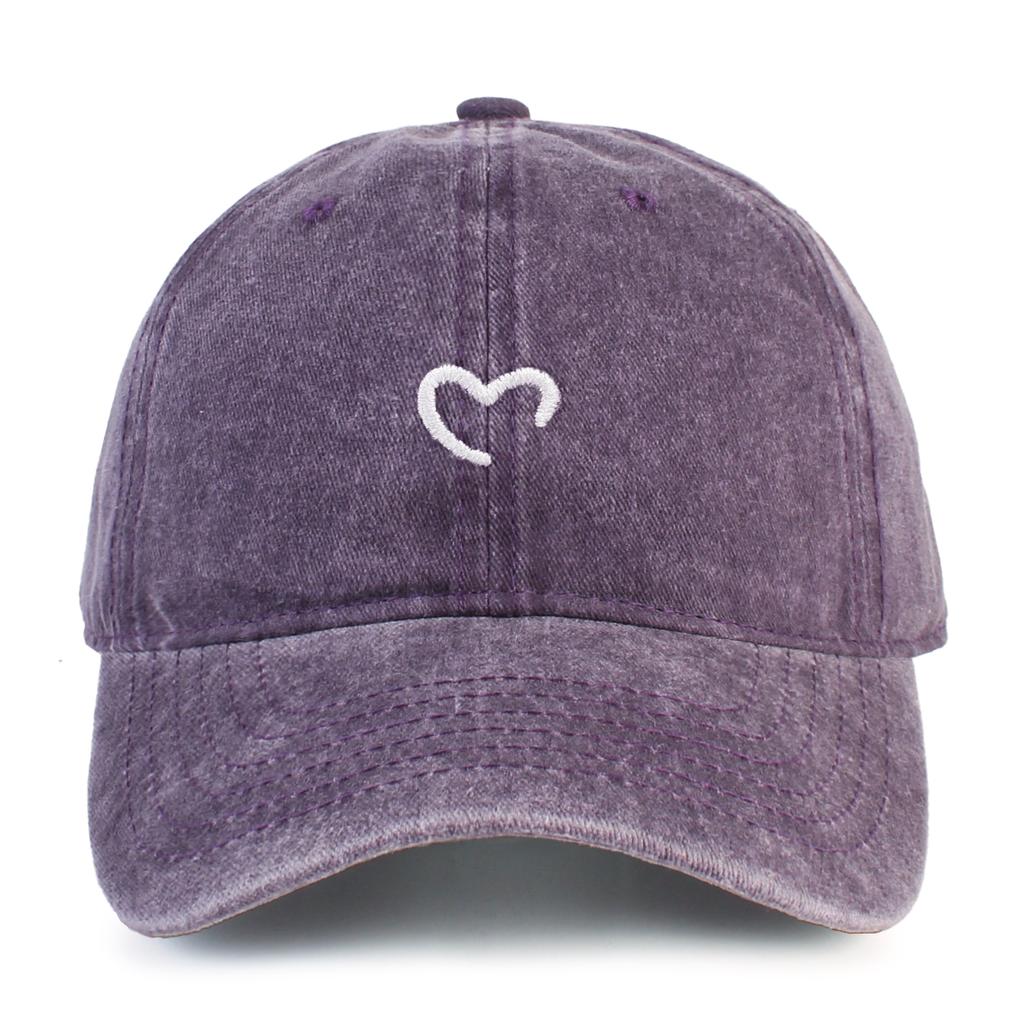 One Women Baseball Cap Love Heart Embroidery Vintage Washed Baseball Cap for Outdoor Activity Urban Wear Dad Hat