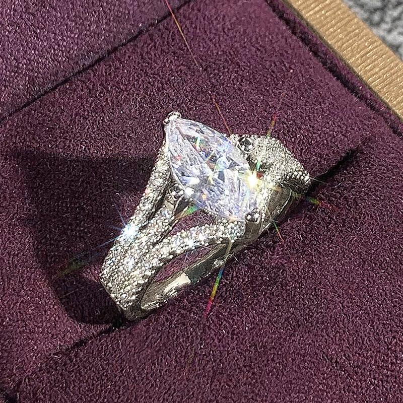 CopperTrendy Luxury Marquise Cut Ring for Women Bright AAA Cubic Zirconia Engagement Bridal Wedding Band Jewelry