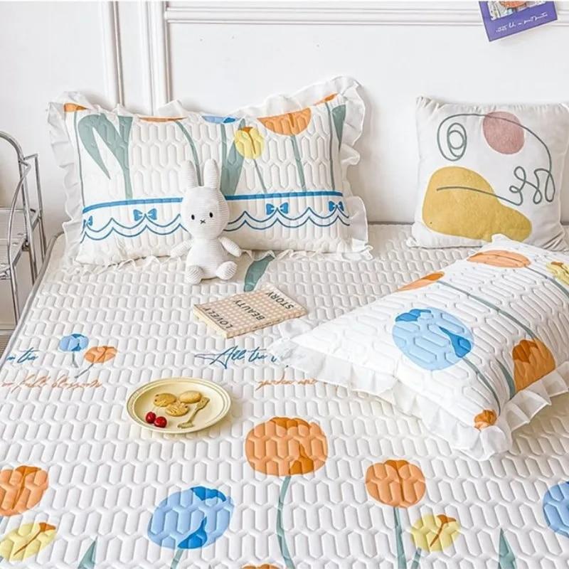 Cool Feeling Mattress Bed Skirt Bed Cover Summer Machine Washable Ice Silk Pad Household Air Conditioning Anti Slip Bed Cover