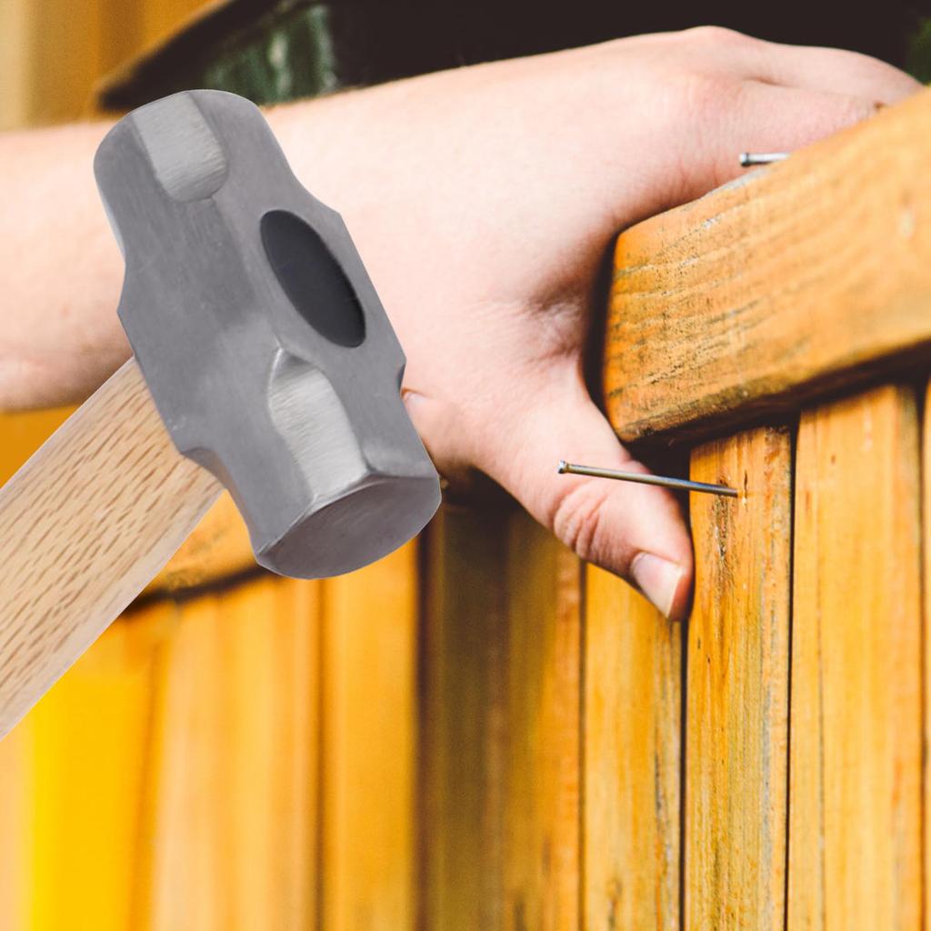 Wood Handle Claw Hammer Convenient To Use with Unique Handle Design Suitable for Machinists Construction Workers