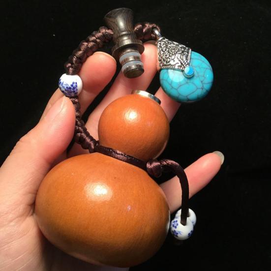 Mini Natural Gourd Water Bottle with Braided Rope Charm Leakproof Portable Gourd Drinking Bottle Vintage Gourd Hanging Decoration Ornament