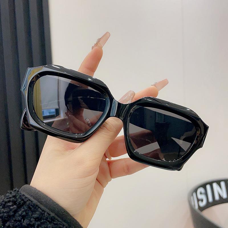 Vintage Square Sunglasses Men Fashion Brand Sunshade Glasses New Women Rectangle Sun Glasses Beach Eyewear UV400 Glasses