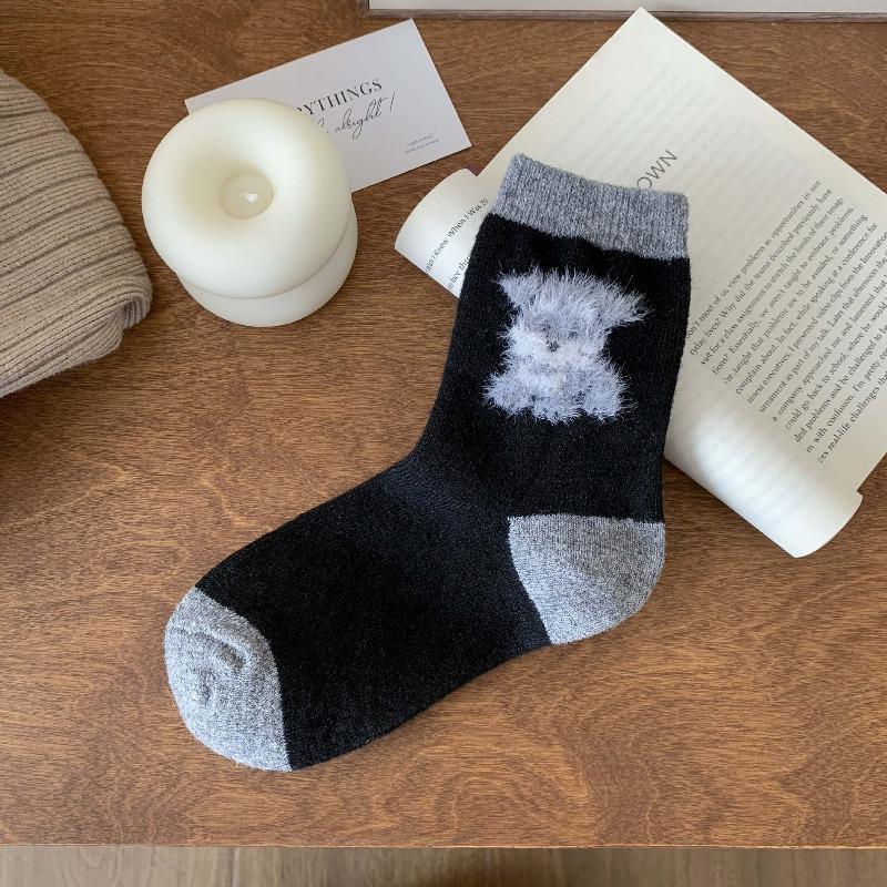 Winter Thick and Warm Ladies' Woolen Socks Featuring Cute Cartoon Puppies, Mid-calf Socks Suitable for Home Sleeping.