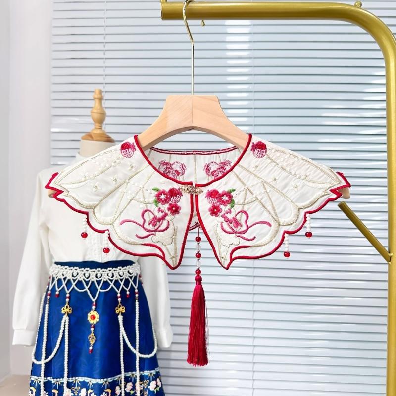 Traditional Chinese Style Pearl Beaded Tassels False Collar Embroidered Rabbit Flower Small Cloud Shoulder Shawl Wrap