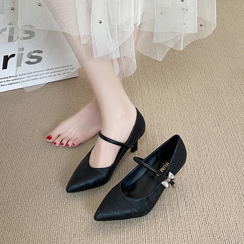 2025 New  Pointed Soft Leather Retro Temperament High Heels Women's New French Mary Jane Cat Heel Single Shoes