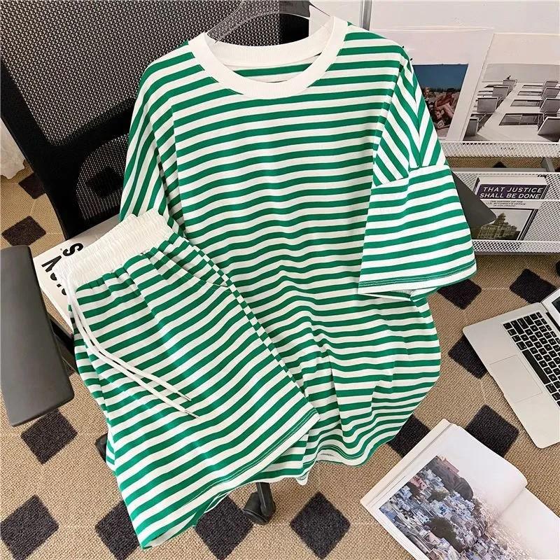 Completo casual estivo a righe da donna: T-shirt girocollo a maniche corte + Pantaloncini Set da due pezzi