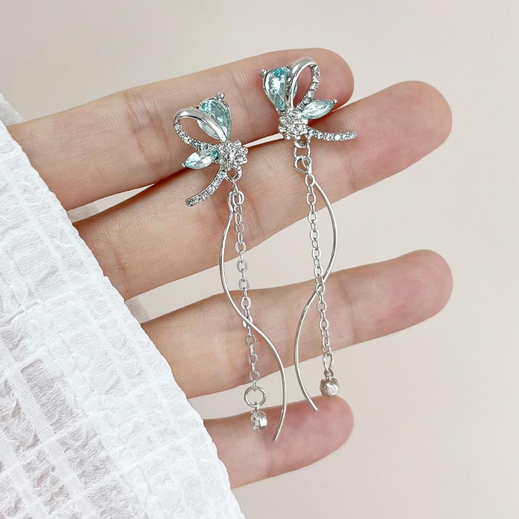 Vintage French Pearl No-Pierce Earrings: Elegant Luxury Clip-ons for Women