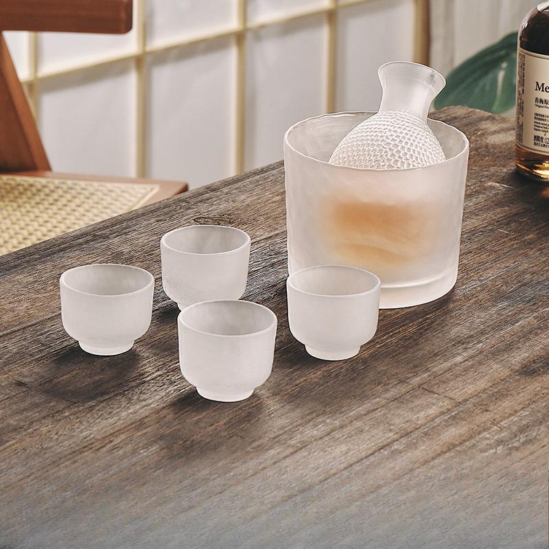 Japanese Glass Bar Sets Sake Pot Sake Set Wine Dispenser Chinese Baijiu Soju Shot Whisky Glass Flask Barware Gift Wine Decanter