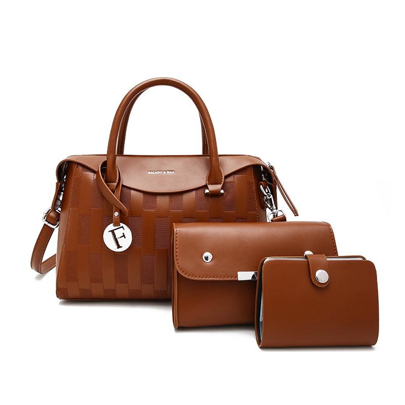 Shoulder Bag Crossbody Child And Mother Bag Portable Atmosphere Bag Three-Piece Set светло-коричневого