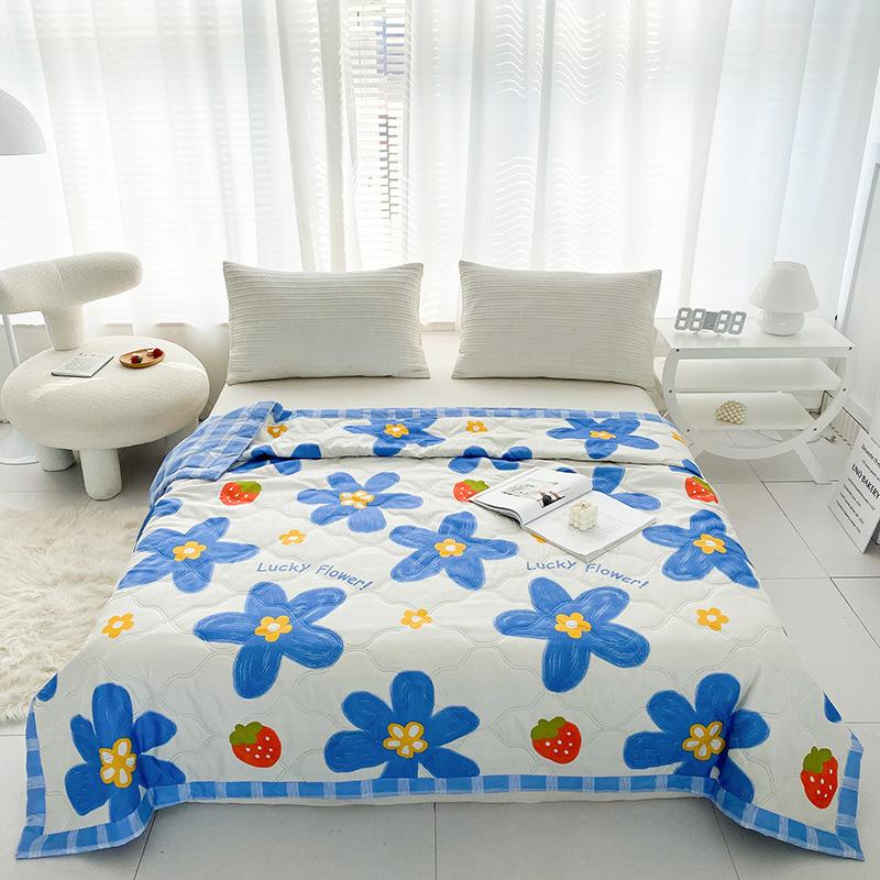 Summer Thin Quilt Comforter Soft Air Conditioning Four-season Quilt/Duvet/Blanket Bed Duvets 150 Single Bed Quilt Bedspreads