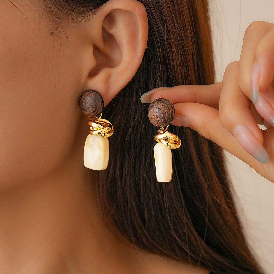 DIGADAGU Metal Wrap Resin Irregular Dangle Earrings New Simple Vintage Earrings Women Daily Jewelry Accessories