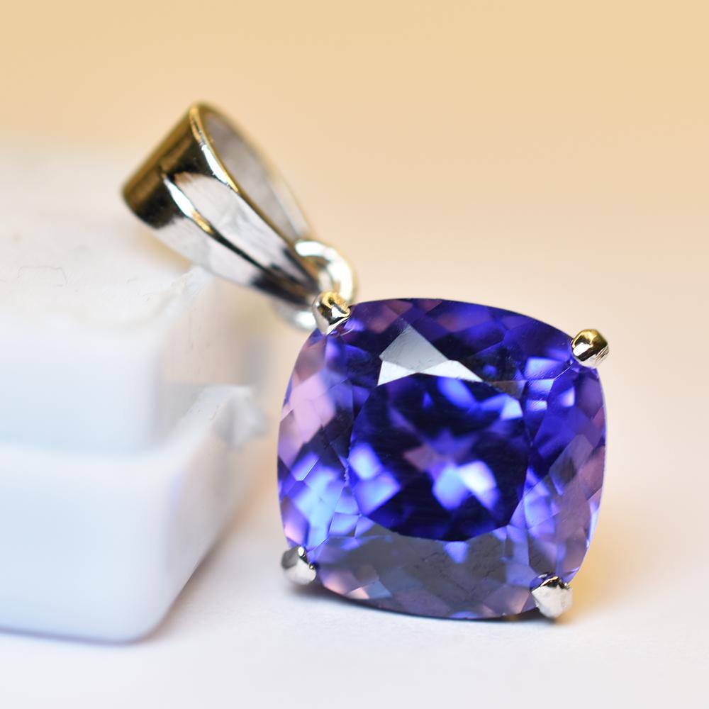 AA+ 925 Sterling Silver Pendant Blue Tanzanite Gemstone 15 Ct Natural Certified