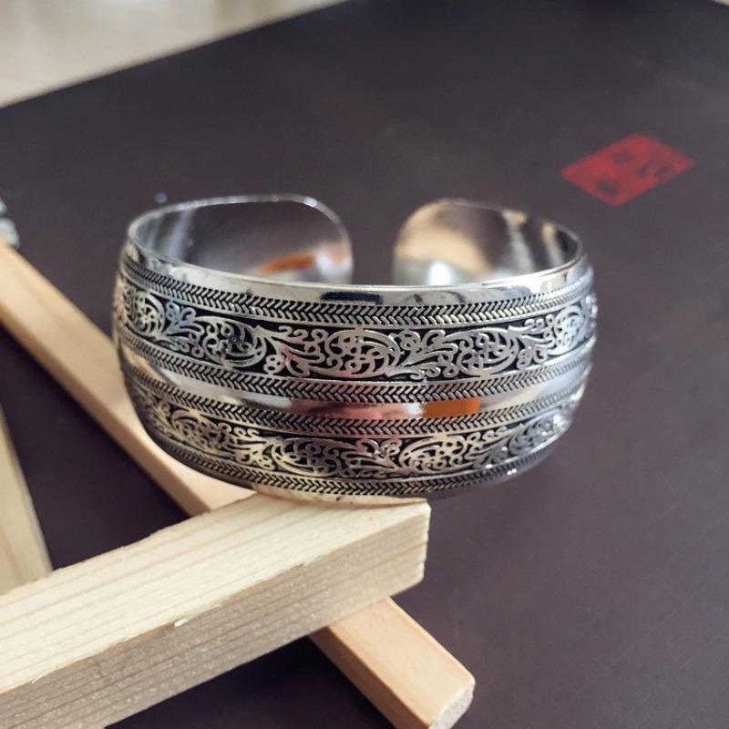 Retro Silver Bracelet Engraved Opening Wide Bracelet Fashionable Personality Miao Silver Old Antique Jewelry