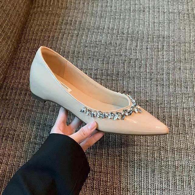 Spot Second Hair! French Evening Wind Rhinestone Pointed Flat-soled Single Shoes, Women's Shallow Mouth Inner Height Increase Commuting Mary