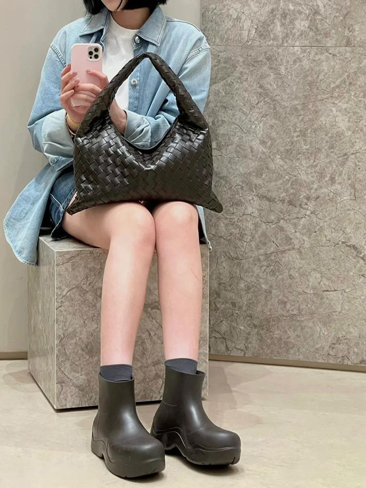 Woven shoulder bag underarm bag spring and summer new bag women's bag handmade high-texture dumpling bag tide