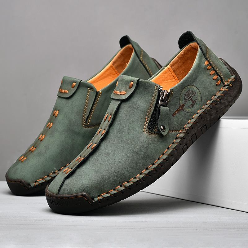 Fashion Handmade Leather Men Shoes Casual Slip On Loafers Breathable Leather Shoes Men Flats Hot Sale Moccasins Tooling Shoes Plus Size