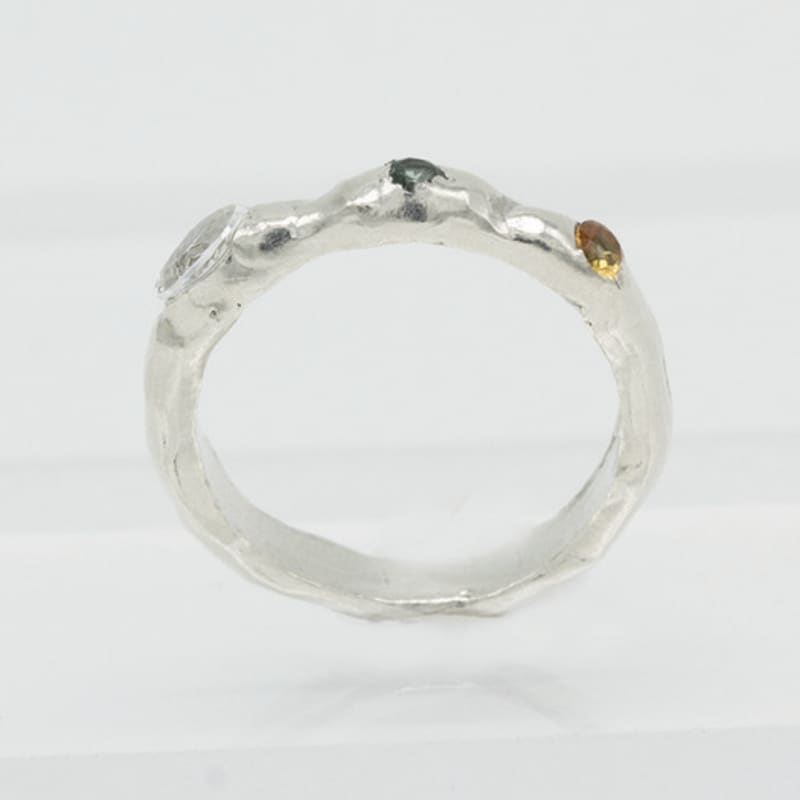 studio curve 3stone ring