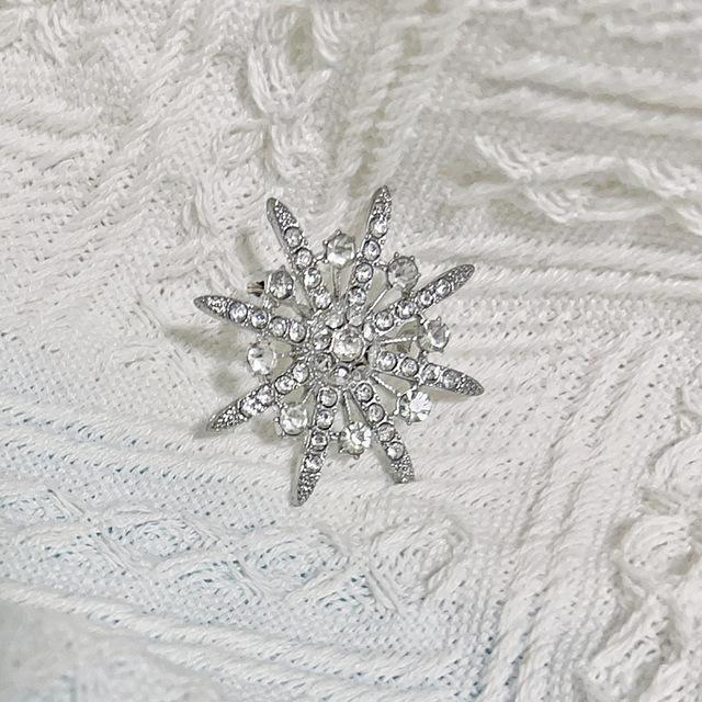 Broche papillon en perles, petit parfum haut de gamme, exquis, luxueux, tempérament élégant, nouvelle tendance 2023