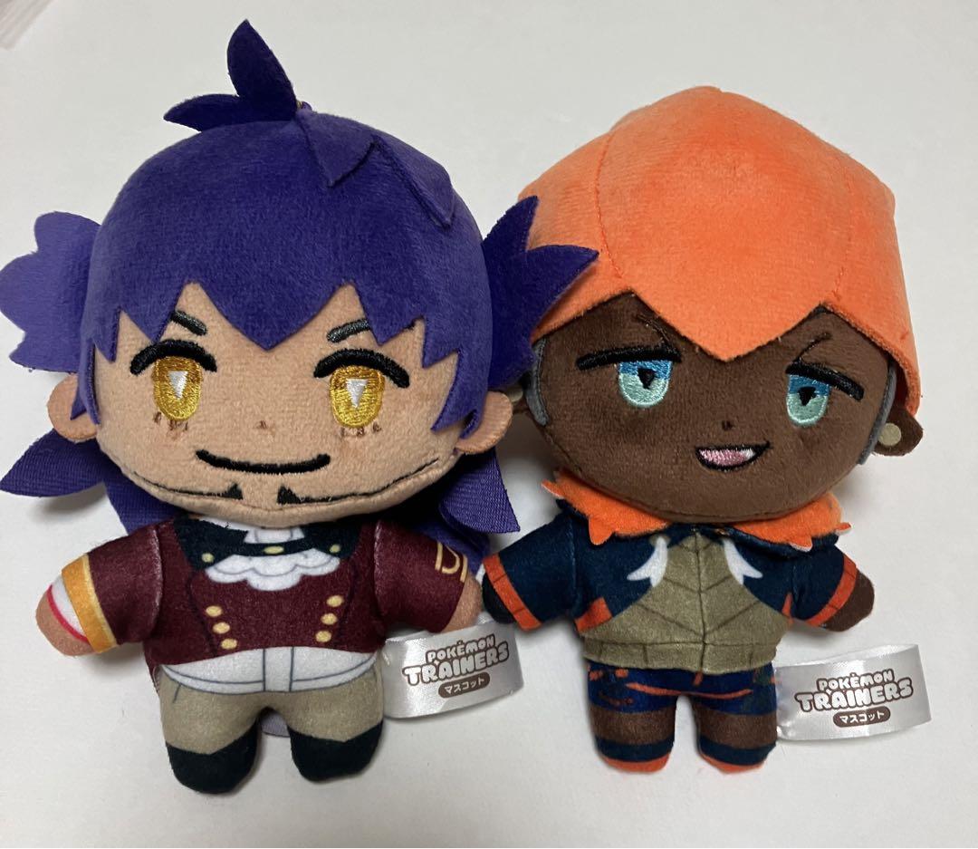 

Б/у Pokemon Center Trainers Leon Raihan Plush Keychain Set of 2