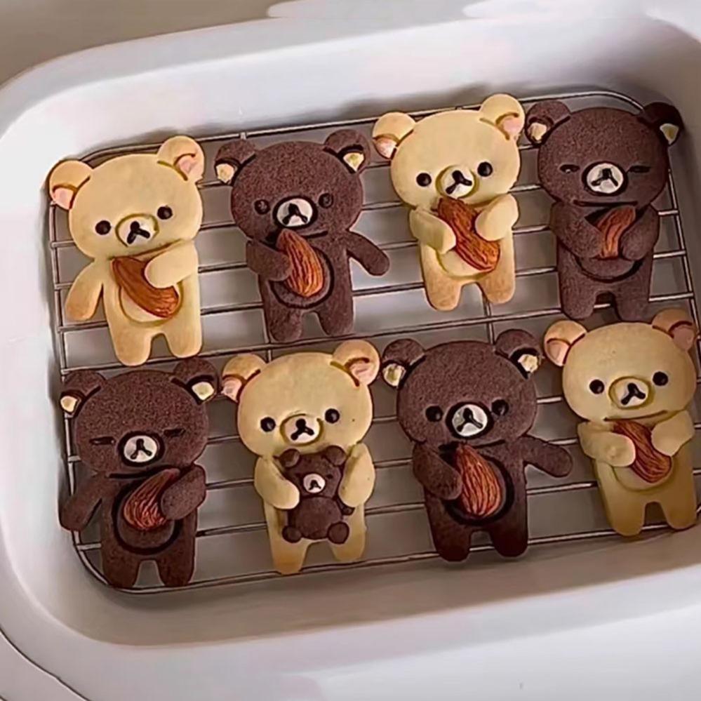 Cartoon Hug Bear Cookie Cutters Biscuit Mold Stamp Kitchen Baking Pastry Bakeware Dessert Baking Supplies 1