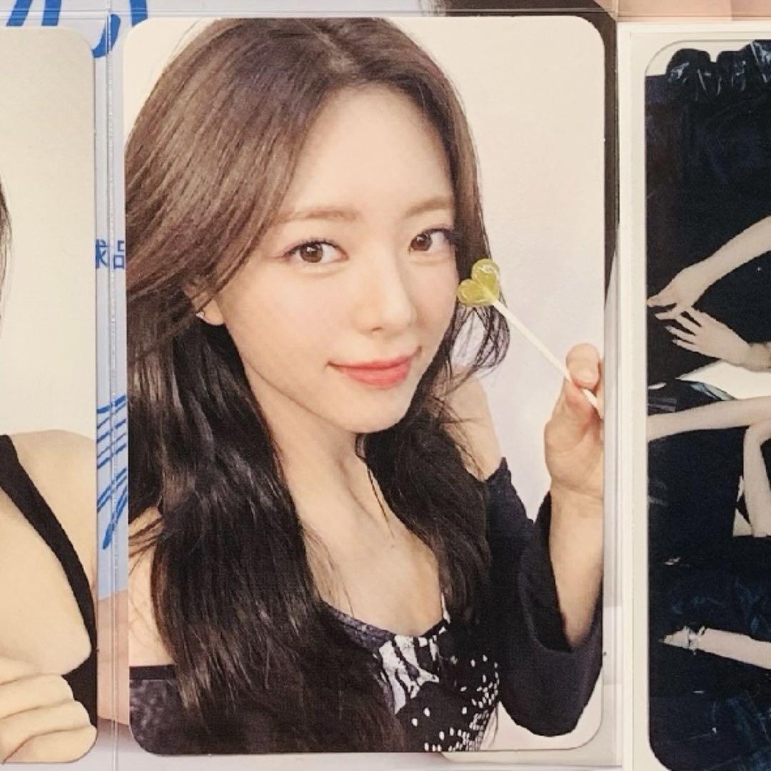 

[USED] ITZY Yuna GOLD makestar limited edition heart trading card