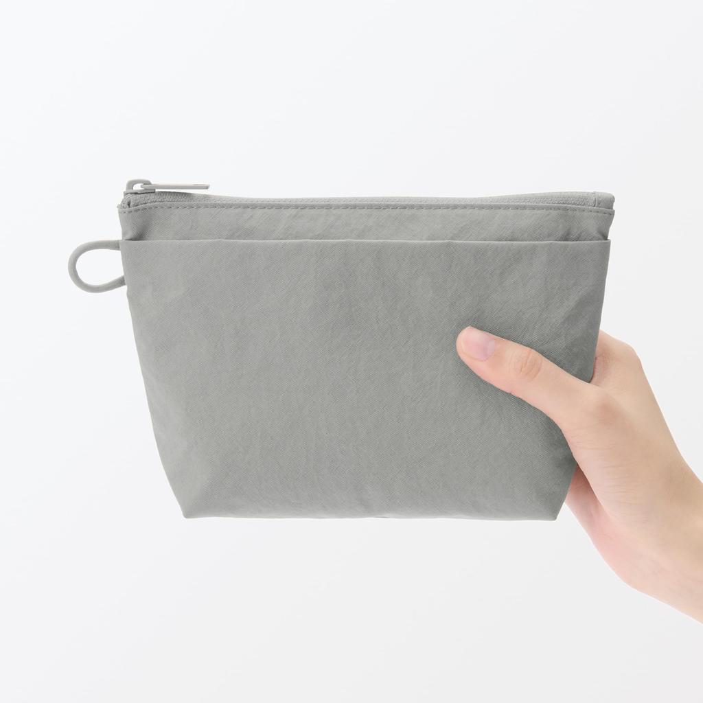 MUJI Wrinkle Nylon Gusseted 21 x x 6 84475689 Pouch, Gray, Medium, Approx. 13.5 cm,