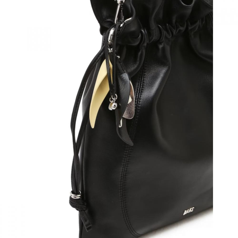 Daks Black Soft Lamb Leather Flower Charm Shoulder Bag Dcba6f558bk