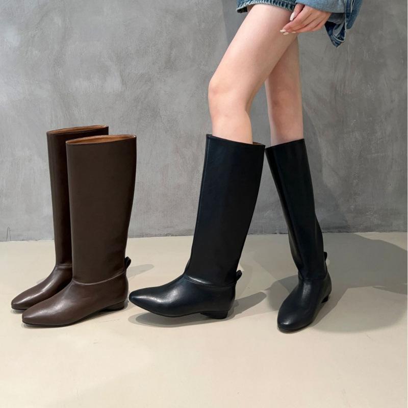 But knee boots women's new 2025 autumn and winter women's boots pointed boots thick heel boots design sense Martin boots