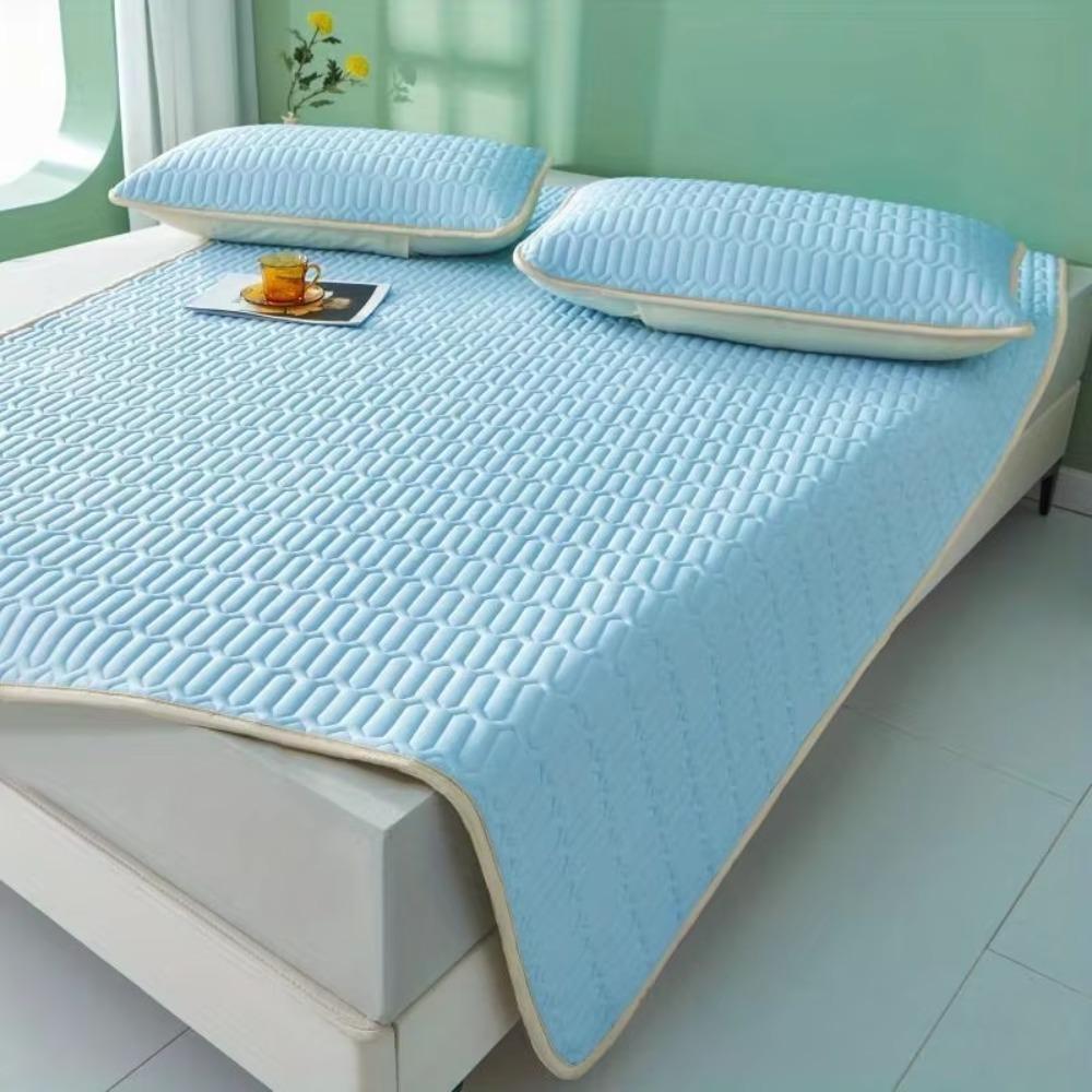 Quilted Cool Feeling Mattress Cover Anti-wrinkle Bedspread Simple Bed Sheet Cooling Pad  Bedroom