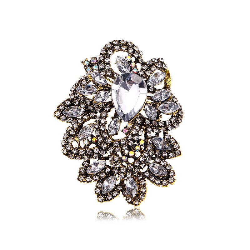 Retro Style Crystal Brooch Women's Atmospheric Corsage Coat Suit Anti-light Pin Diamond Accessories
