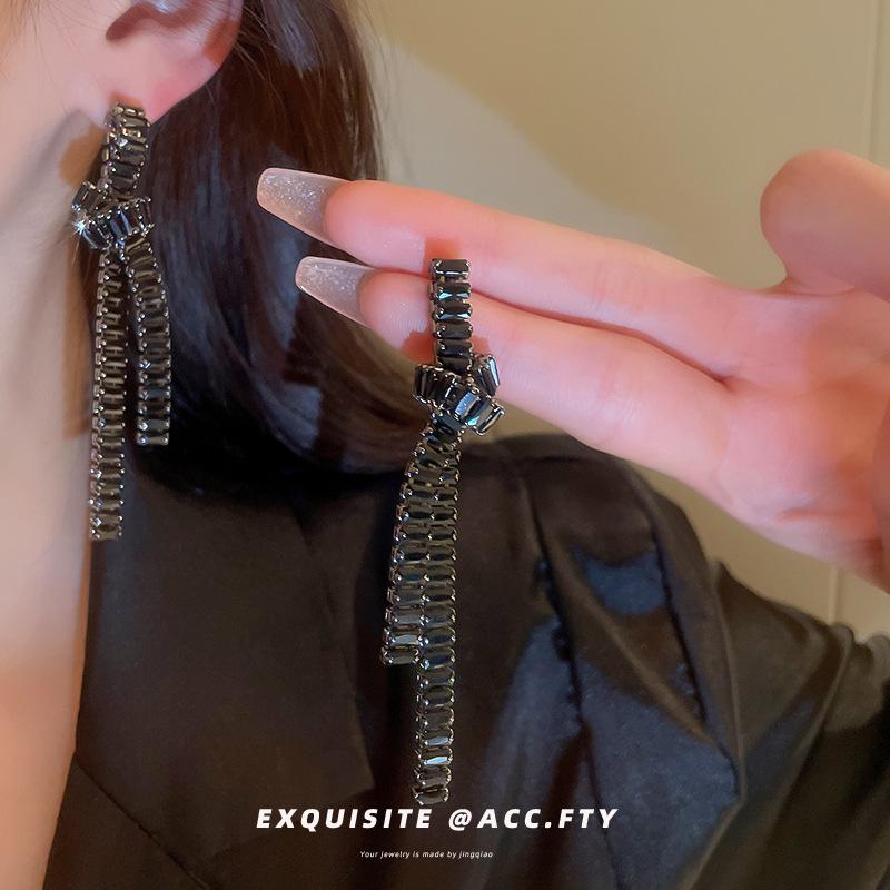 Dark Zircon Geometric Sterling Silver Earrings: Elegant, Luxurious, High-End Women's Fashion