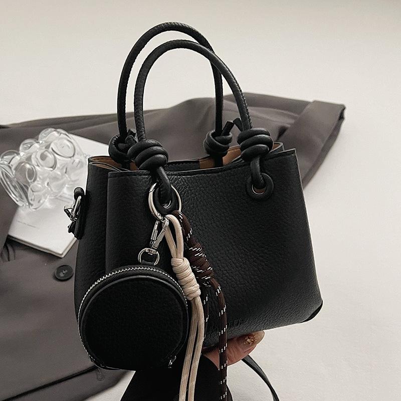 New fashionable and simple lychee pattern portable bucket bag niche design commuter versatile messenger bag women