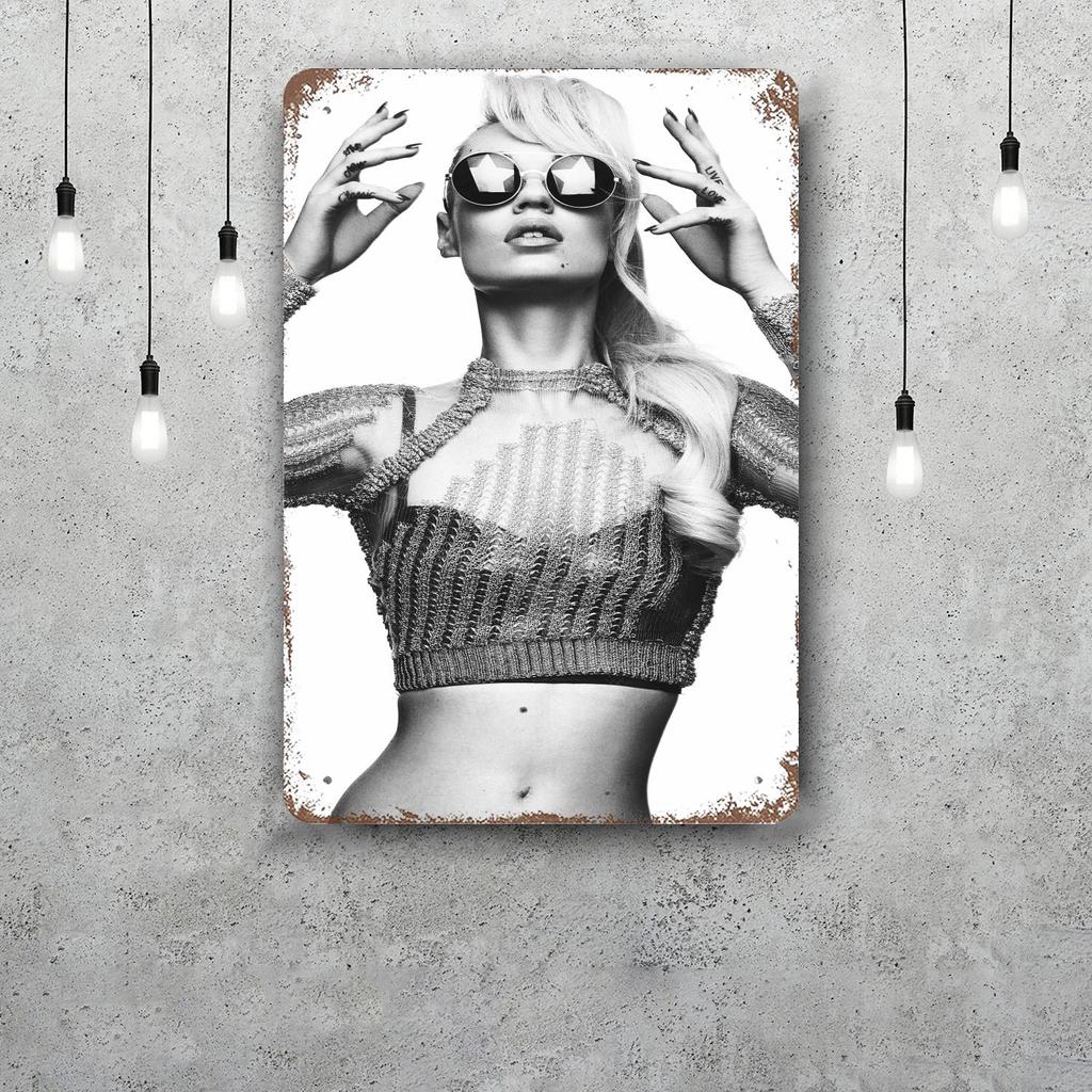 Iggy Azalea Decor Vintage Metal Signs Tin Signs Captain Poster Decor for Bar Pub Club Man Cave Wall Decoration
