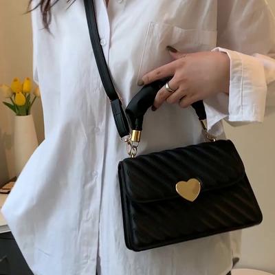 Módní trendy dámské kabelky crossbody Nový design srdce Hasp Lehké kabelky Dámské univerzální kabelky přes rameno