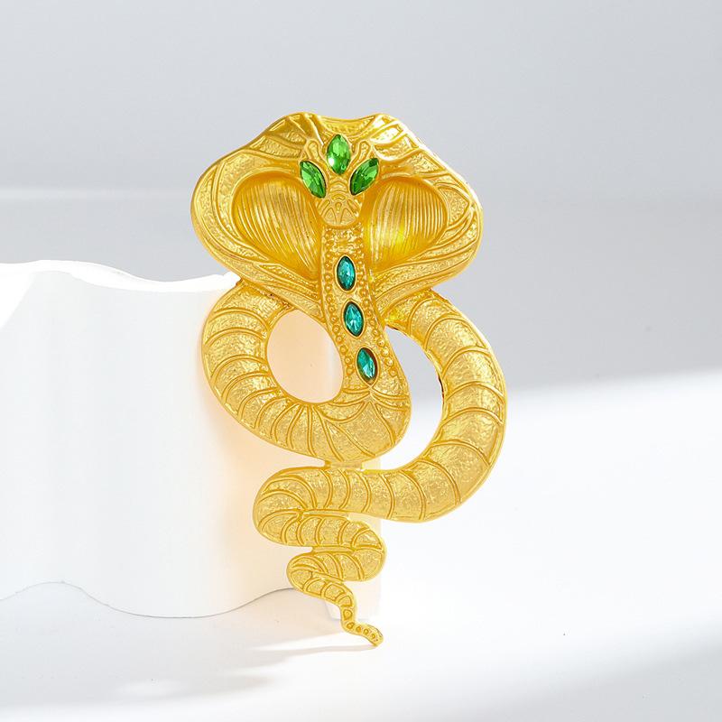 Snake Zodiac Brooch Jewelry Suit Coat Pin Alloy Jewelry High-End Niche Suit Accessories Corsage