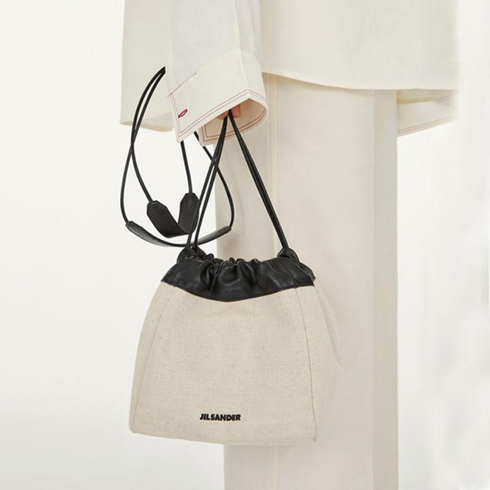 Jil Sander Minimalist Reversible Drawstring Bag Women Tote Bag White Black JSPT853407WTB73003N102