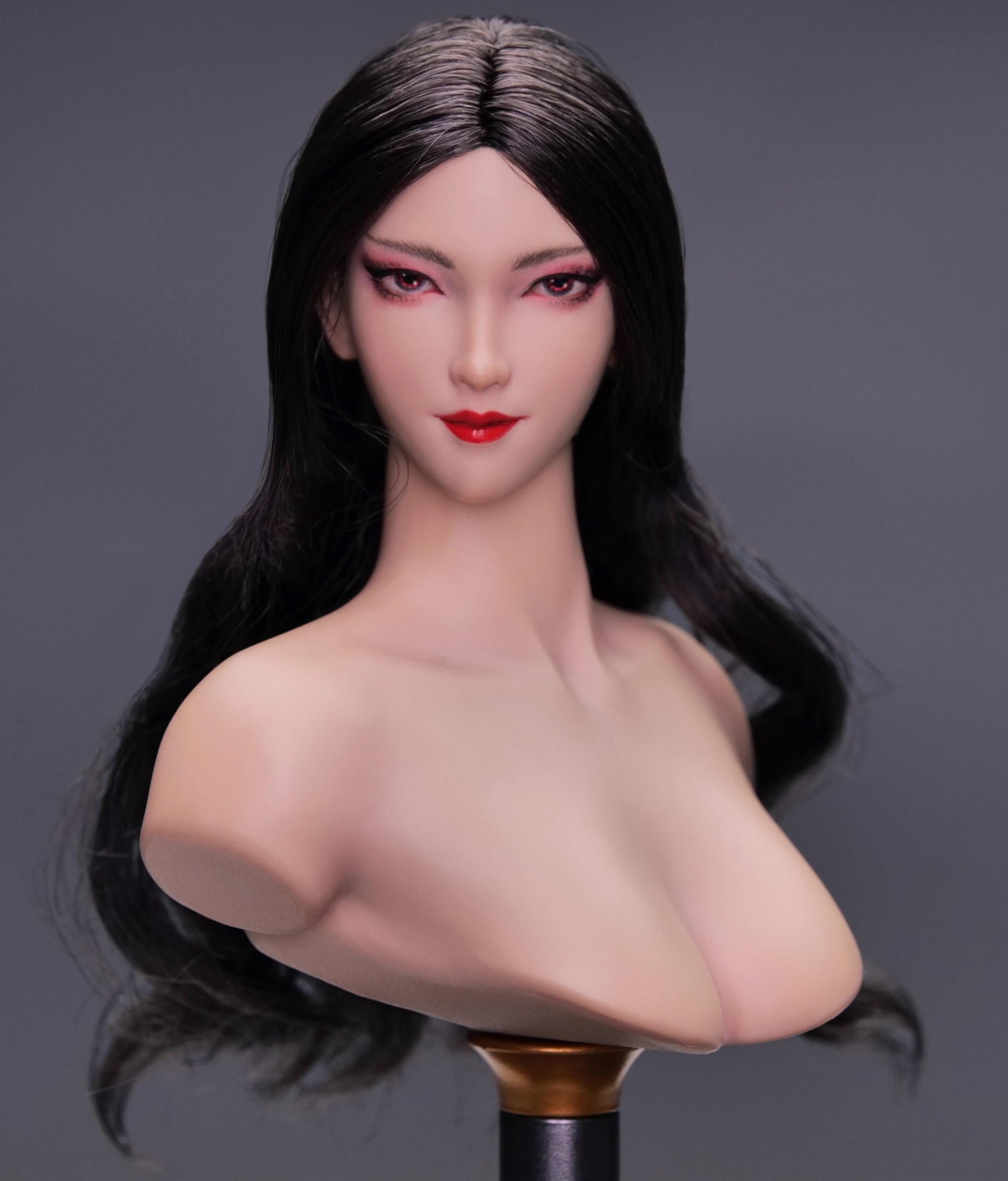

Фигурка Toy Hobby scale совместима с телом TBLeague YMTOYS YMT095D Азиатская красивая женская голова и одежда не [TOYBARJAPAN] 1/6 (тело