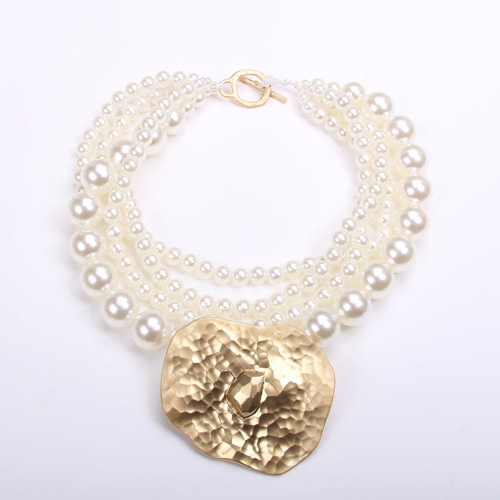 Statement Vintage Pearls Necklace with Geometry Pendant Women Girl Trendy Vintage Wedding Party Jewelry