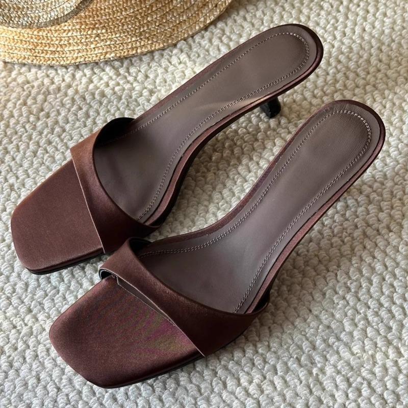 Designer Luxury Summer Fashion Women Open Toe Slippers Fashion Slip On Ladies Comfort Outdoor Low Heel Dress Slides