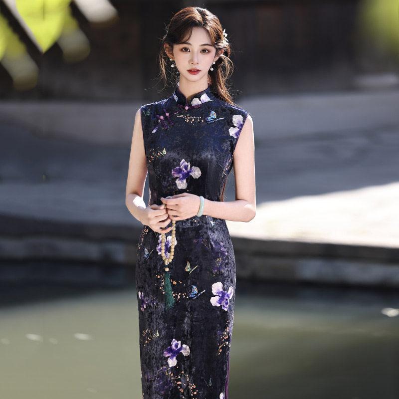 Černý sametový bez rukávů národní styl nový čínský styl Suzhou dlouhé čchang-pao vylepšený mladý 1011 nový dámský vysoký pocit