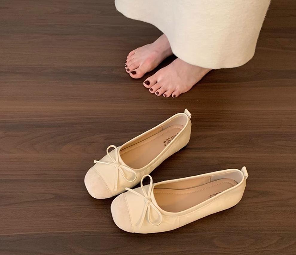 Korean version of flat-soled red small single shoes, light-mouth shoes, spring and summer new French bow ladyshoes, soft-soled soft-faced women's shoe