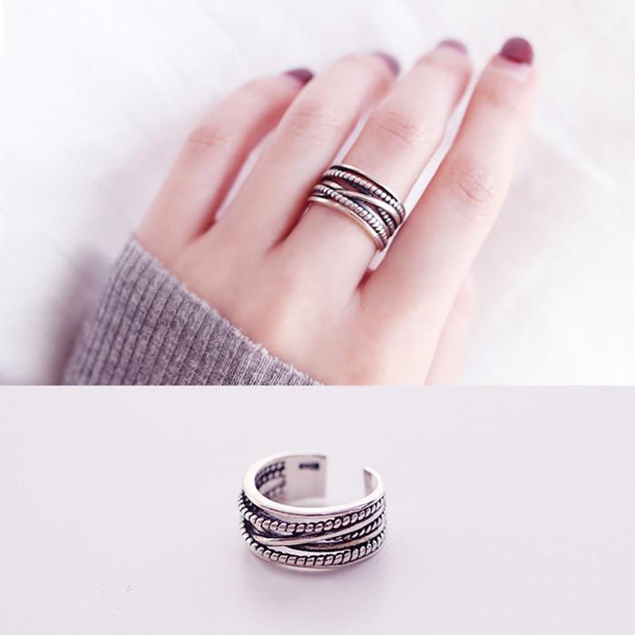 

Modern S925 Adjustable Sterling Silver Twisted Ring Retro Fashion For Men And Women