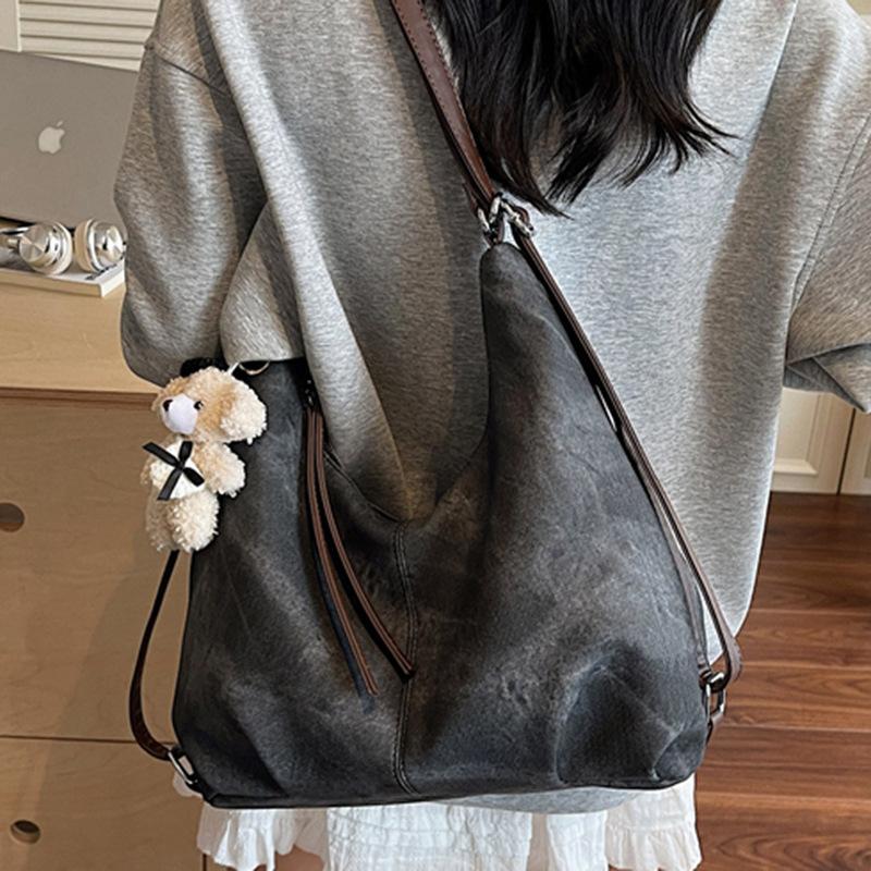 Korean Texture Women's Tote Bag 2026 Large Capacity Cute Pendant One-shoulder Crossbody Bag Casual Underarm Bag