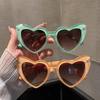 Vintage Heart-Shaped Sunglasses for Women Girl Fashionable Beach Party Birthday Photo Eyewear Luxury Brand Designer Sun Glasses