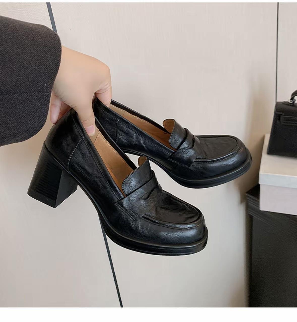 

Retro round head versatile thick sole thick high heel loafers women s simple British style small leather shoes deep mouth Japanese jk single shoes 34