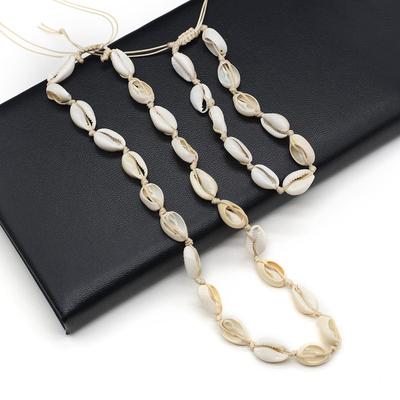 Természetes kagyló nyaklánc karkötő szett 45 cm-es nyaklánc 19 cm-es karkötő Boho tengerparti ékszer nőknek Nyári tengerparti stílus Kézzel készített kagyló kiegészítők