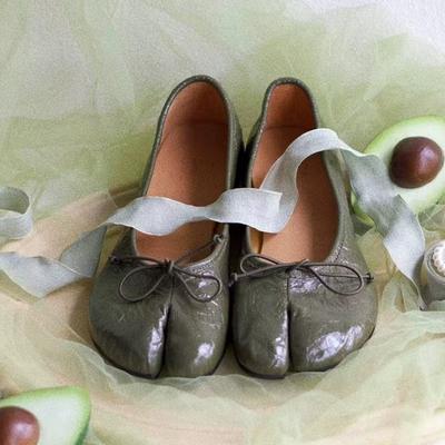 Rindsleder-Version~ Koreanische Nische Schweinefüße geteilte Zehenschuhe flache Öffnung flache Sohle Ballettschuhe Damen neue Mode Einzel-Schuhe