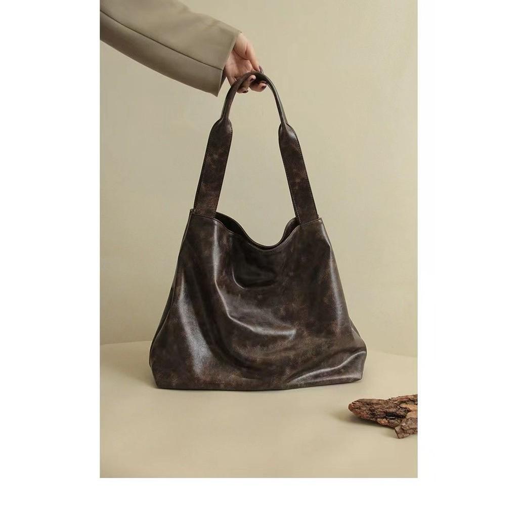 Ielgy Tote Bag Large Capacity Retro Commuter Female Bag Shoulder Crossbody