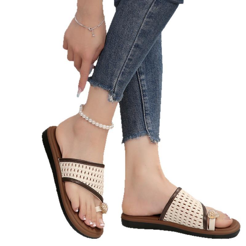 Women's Beach Slides, Flat Sole Anti-Slip Slippers, Single Strap Outdoor Sandals Wholesale