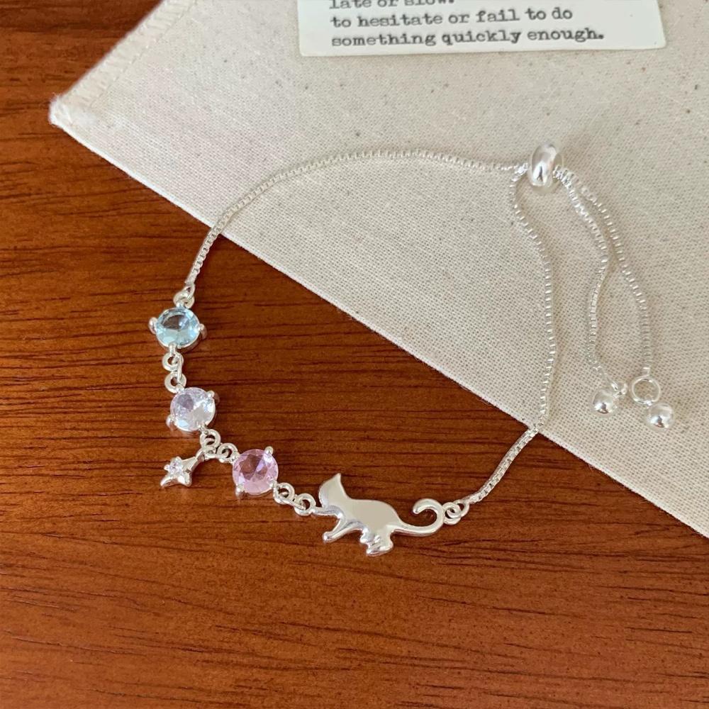 New Silvery Geometric Sparkling Zircon Cat Bracelet for Women Unique Trend Fashion Personality Sweet Versatile Jewelry Gift